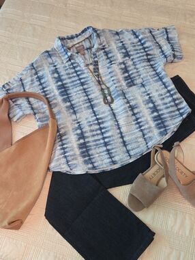 Chico's Blue Tie-Dye Cotton Shirt - Women's Relaxed V-Neck